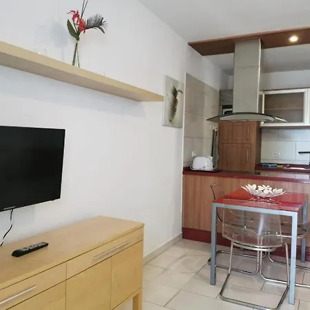 Apartament 2bed Pool View- San Eugenio